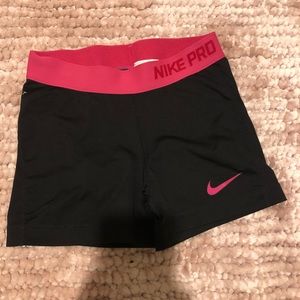 black Nike pros